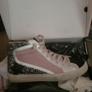 New Shu shop Praise sneakers 8.5